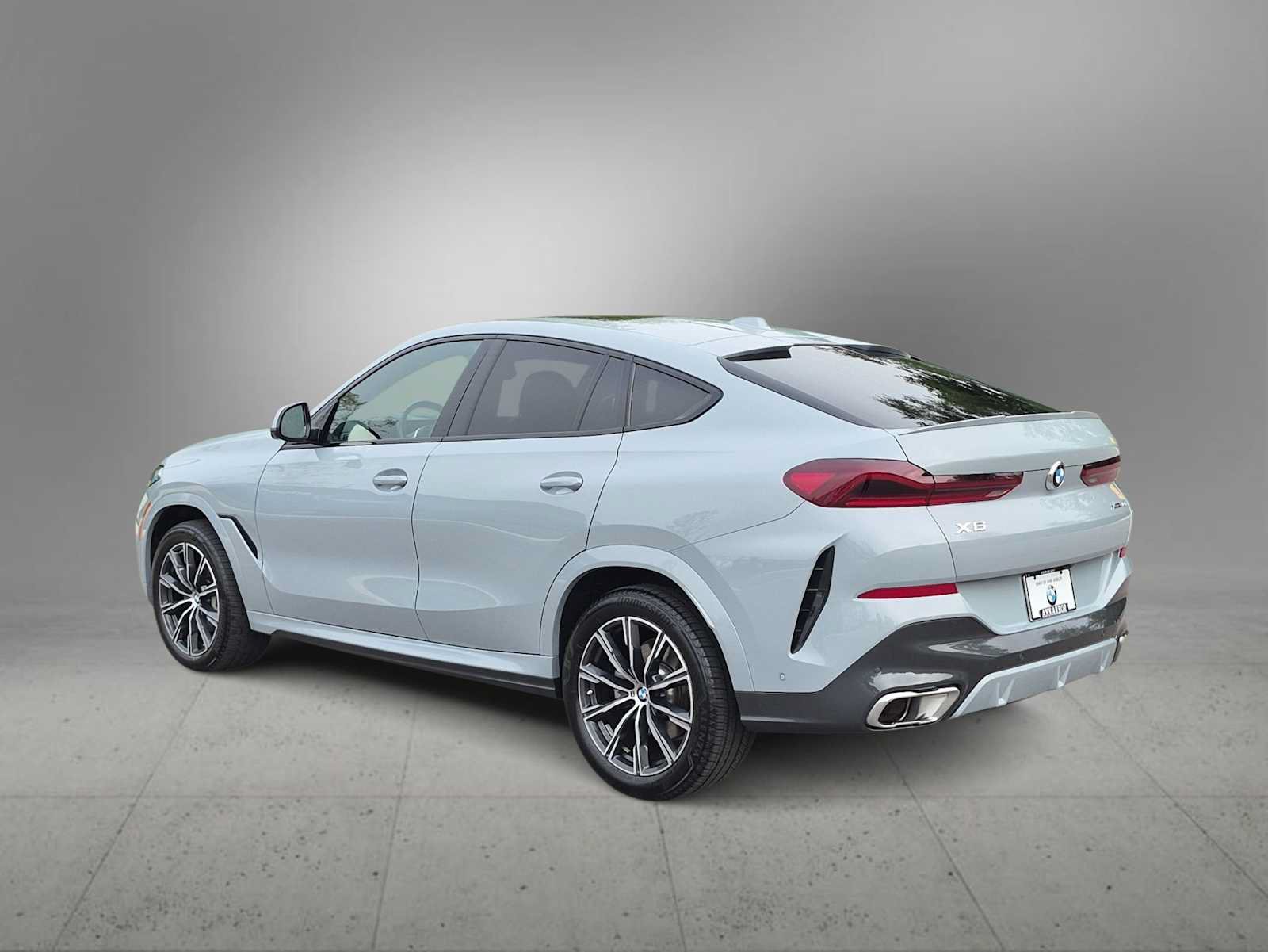 Used 2025 BMW X6 xDrive40i w/ Premium Package AWD/4WD image 6