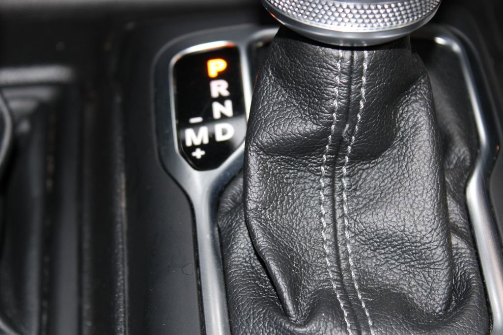 Used 2024 Jeep Wrangler Sport S image 41