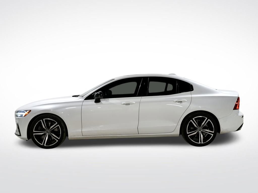 Used 2019 Volvo S60 T6 R-Design image 7