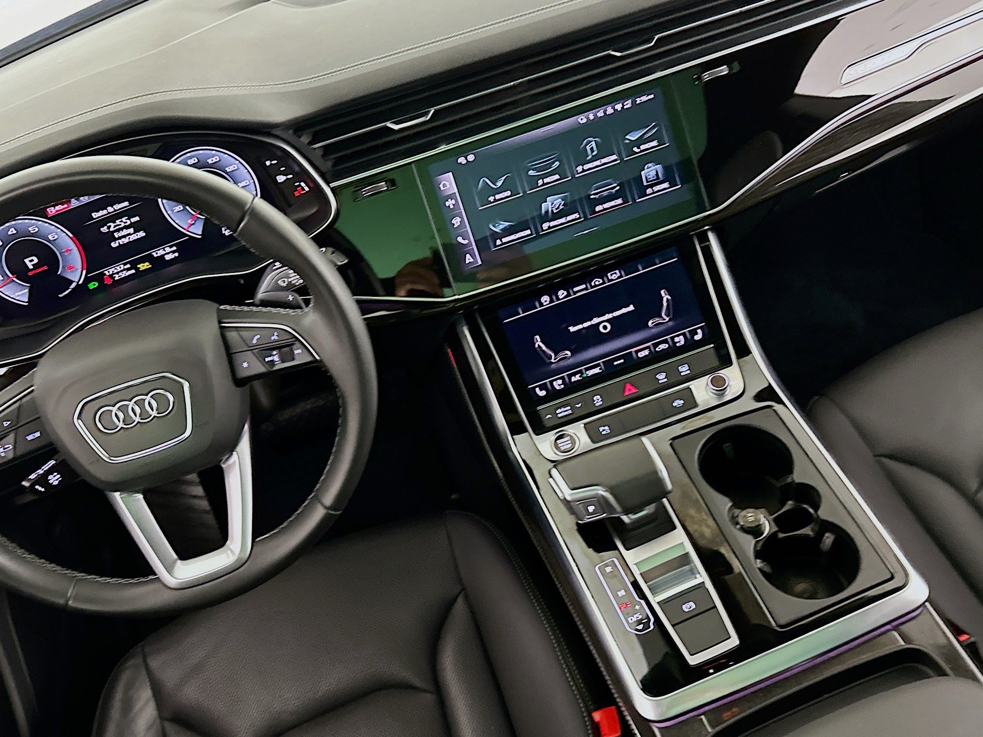 Used 2024 Audi Q8 Premium Plus w/ Premium Plus Package AWD/4WD image 19