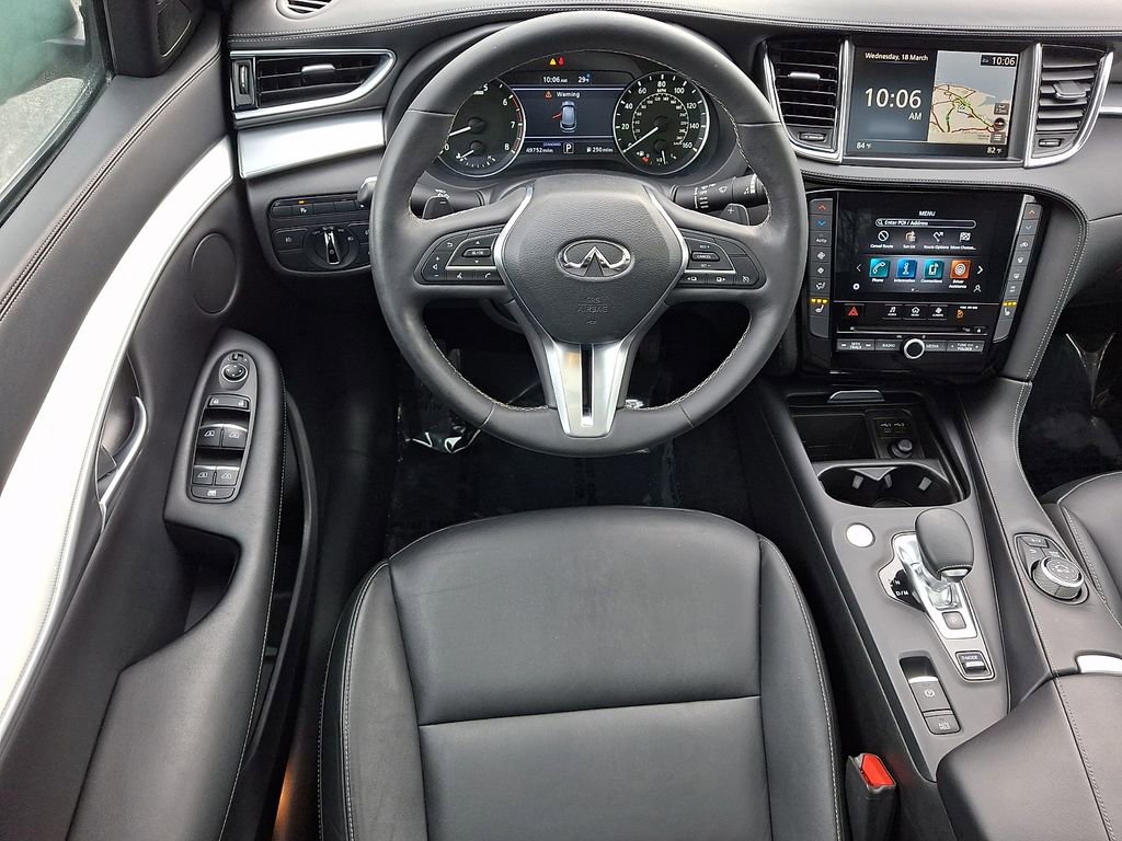 Used 2020 INFINITI QX50 Luxe w/ Navigation Package image 11
