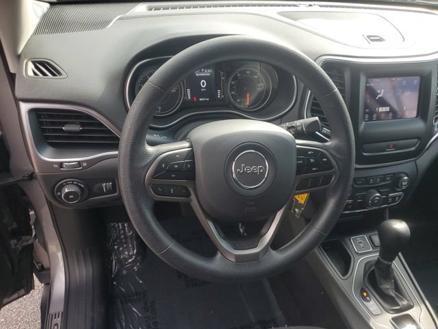 Used 2019 Jeep Cherokee Latitude w/ Popular Appearance Group FWD image 15