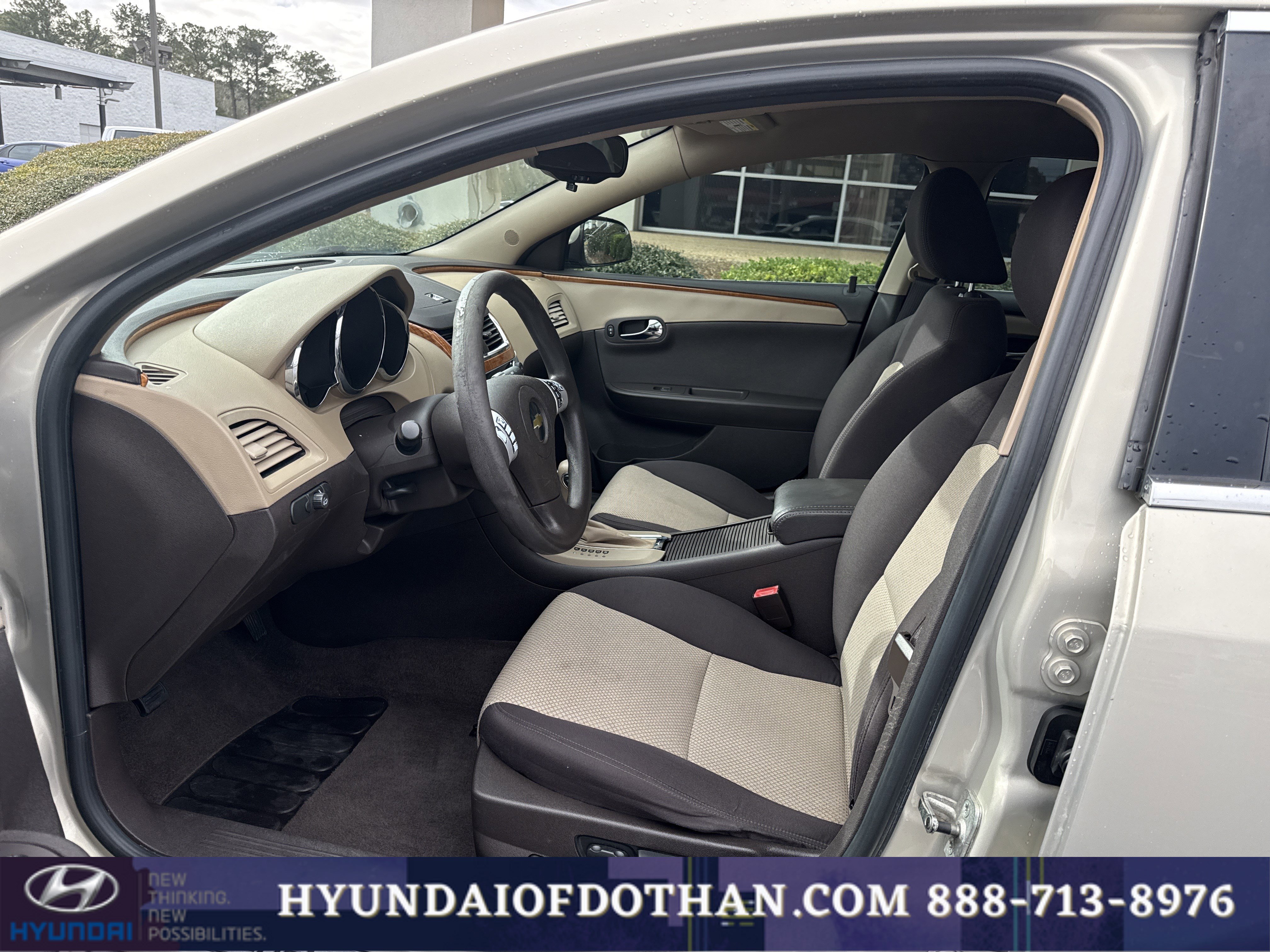 Used 2011 Chevrolet Malibu LT w/ Power Convenience Package image 10