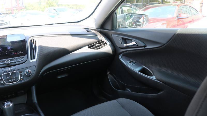 Used 2020 Chevrolet Malibu LS FWD image 18
