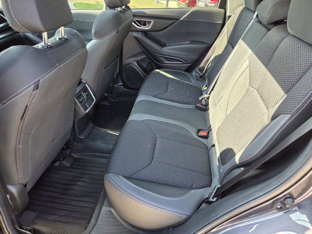 Used 2024 Subaru Forester Premium AWD/4WD image 12