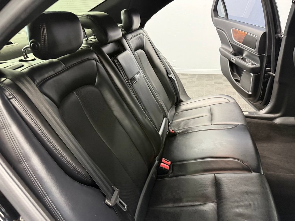 Used 2017 Lincoln Continental Select AWD/4WD image 45