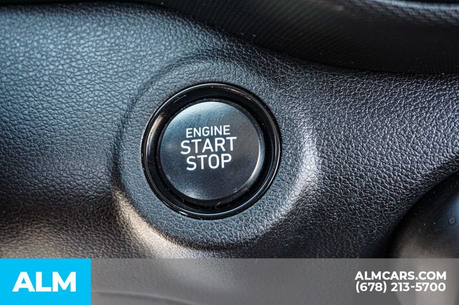 Used 2025 Hyundai Venue SEL FWD image 43