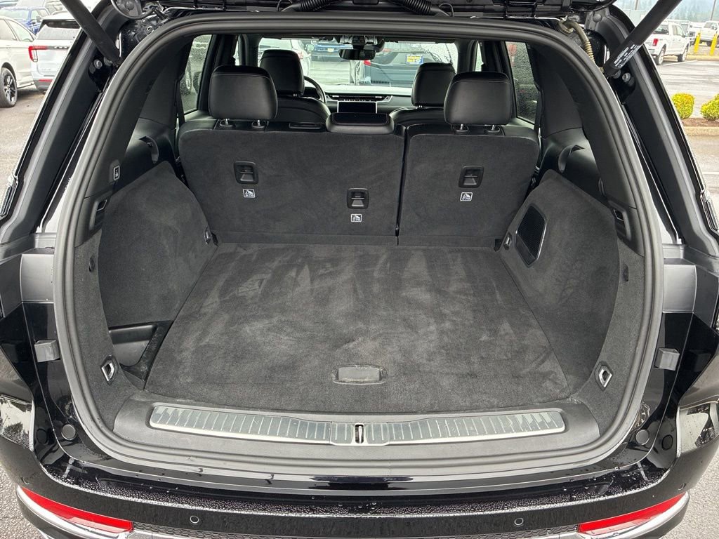 Used 2022 Jeep Grand Cherokee Overland w/ MOPAR Finishing Package image 22