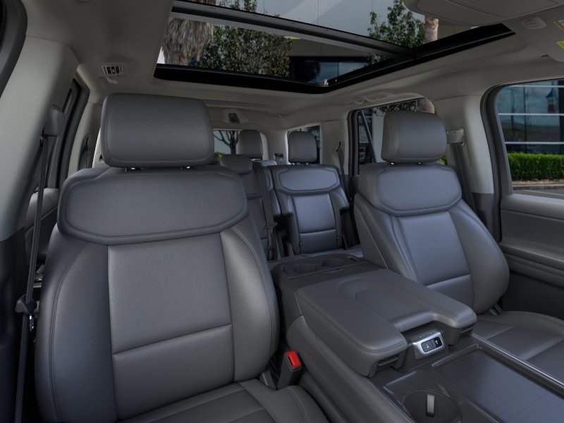 New 2026 Ford Expedition Active RWD image 11