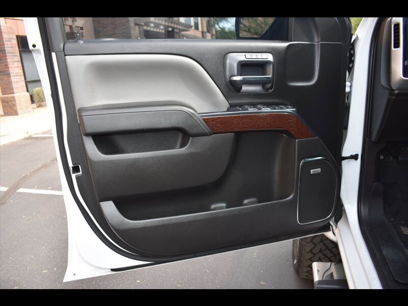 Used 2018 GMC Sierra 1500 SLT AWD/4WD image 17