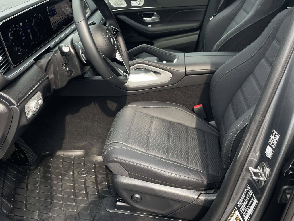 Used 2025 Mercedes-Benz GLE 580 4MATIC image 13