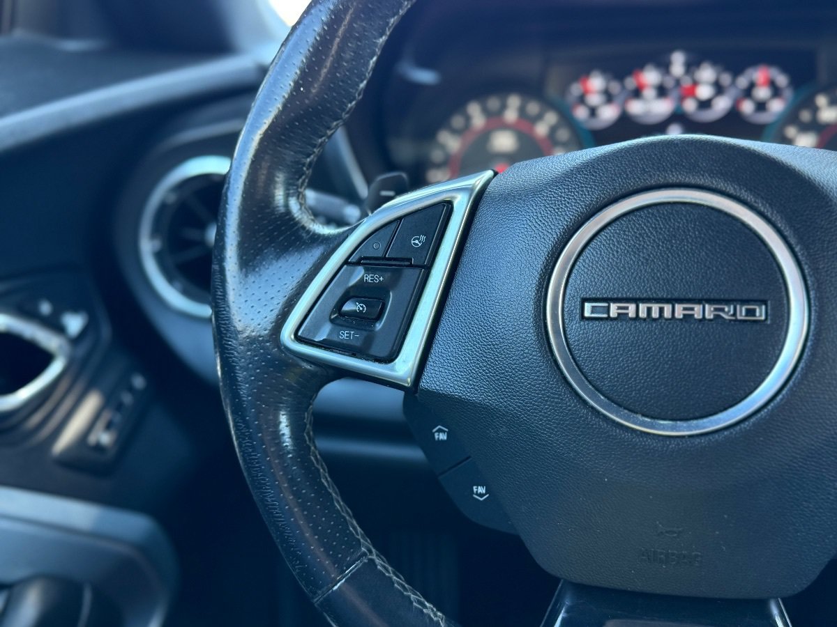Used 2017 Chevrolet Camaro SS RWD image 17