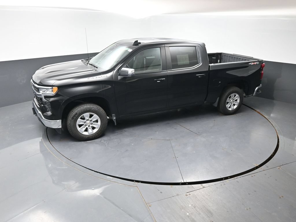 Used 2025 Chevrolet Silverado 1500 LT AWD/4WD image 44