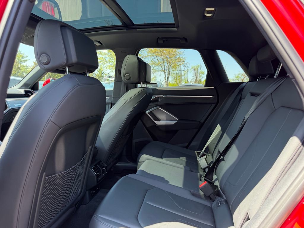 Used 2020 Audi Q3 2.0T Premium Plus AWD/4WD image 25