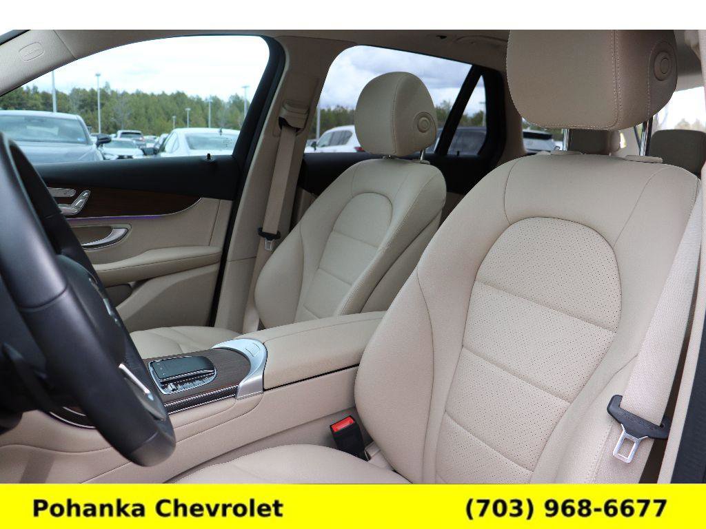 Used 2022 Mercedes-Benz GLC 300 4MATIC image 23