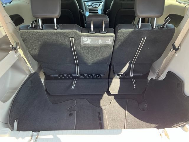 Certified 2017 Chrysler Pacifica Touring-L FWD image 11
