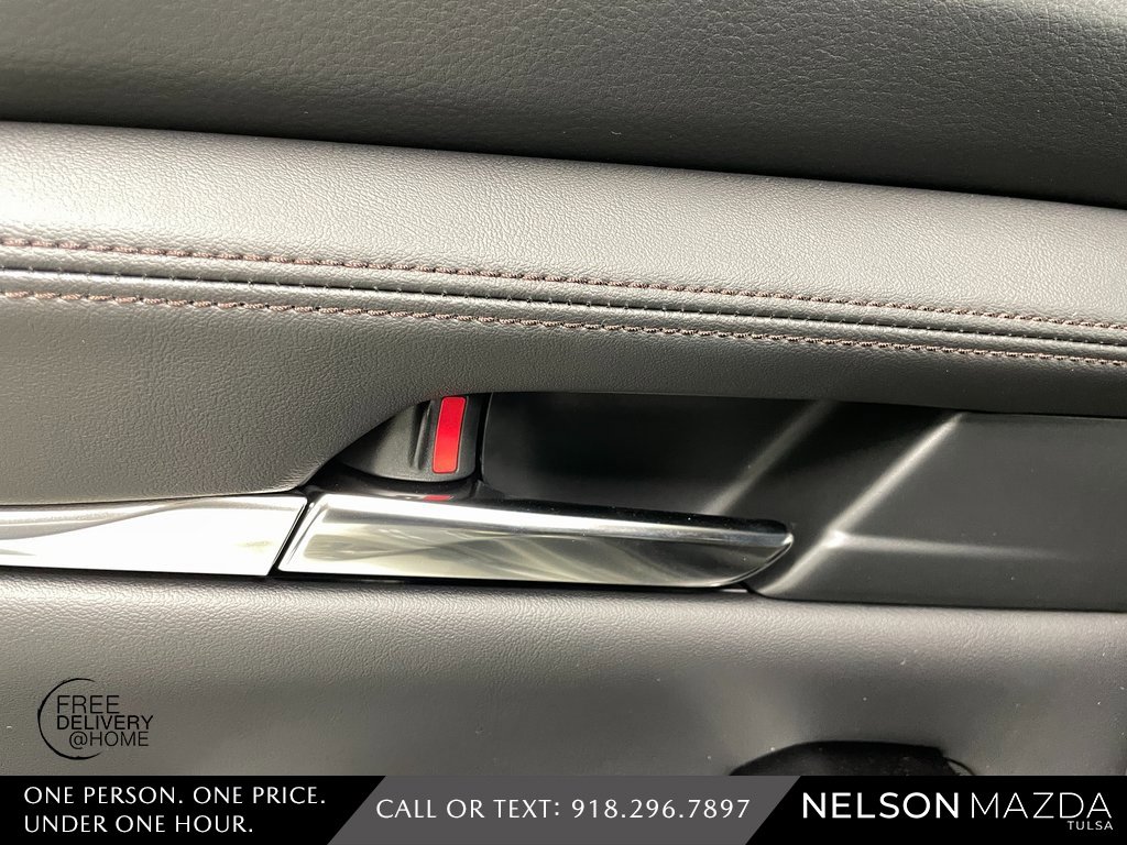 New 2026 MAZDA MAZDA3 Hatchback w/Premium Plus Pkg image 38