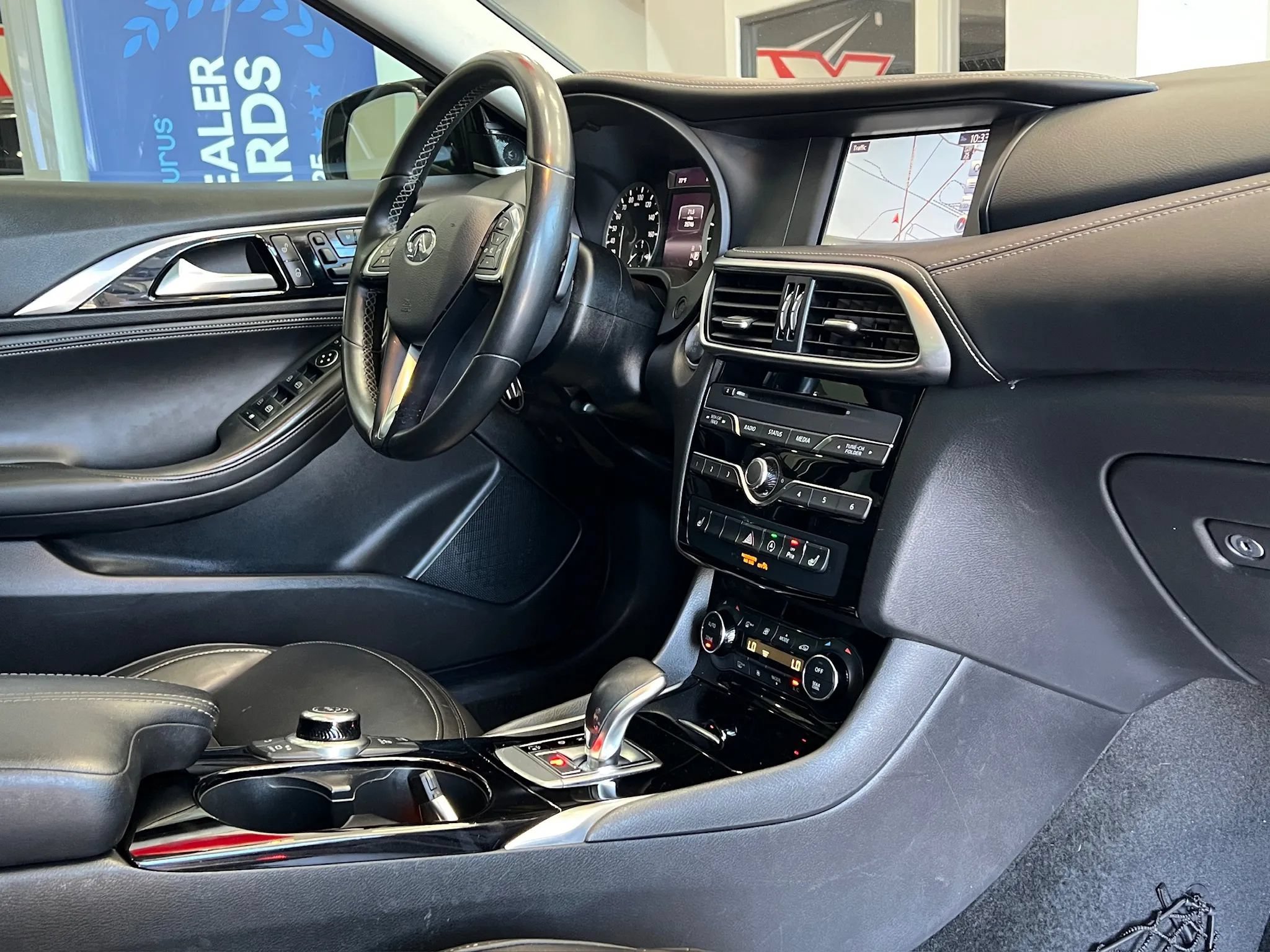 Used 2019 INFINITI QX30 AWD w/ Cargo Package image 22