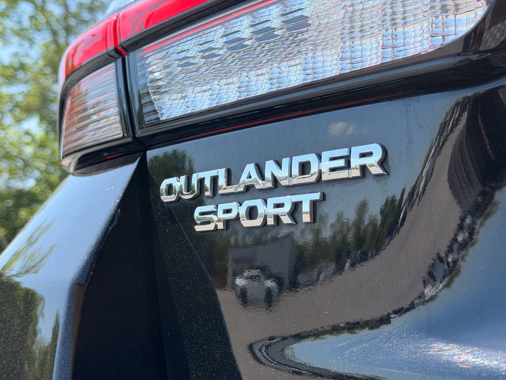 Used 2025 Mitsubishi Outlander Sport ES AWD/4WD image 15