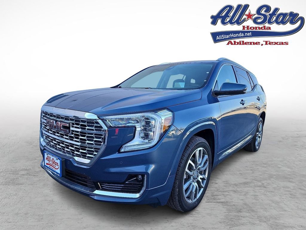 Used 2024 GMC Terrain Denali image 1