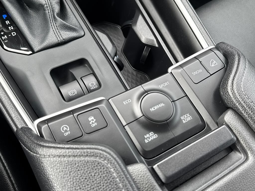 Used 2026 Toyota Grand Highlander AWD image 29