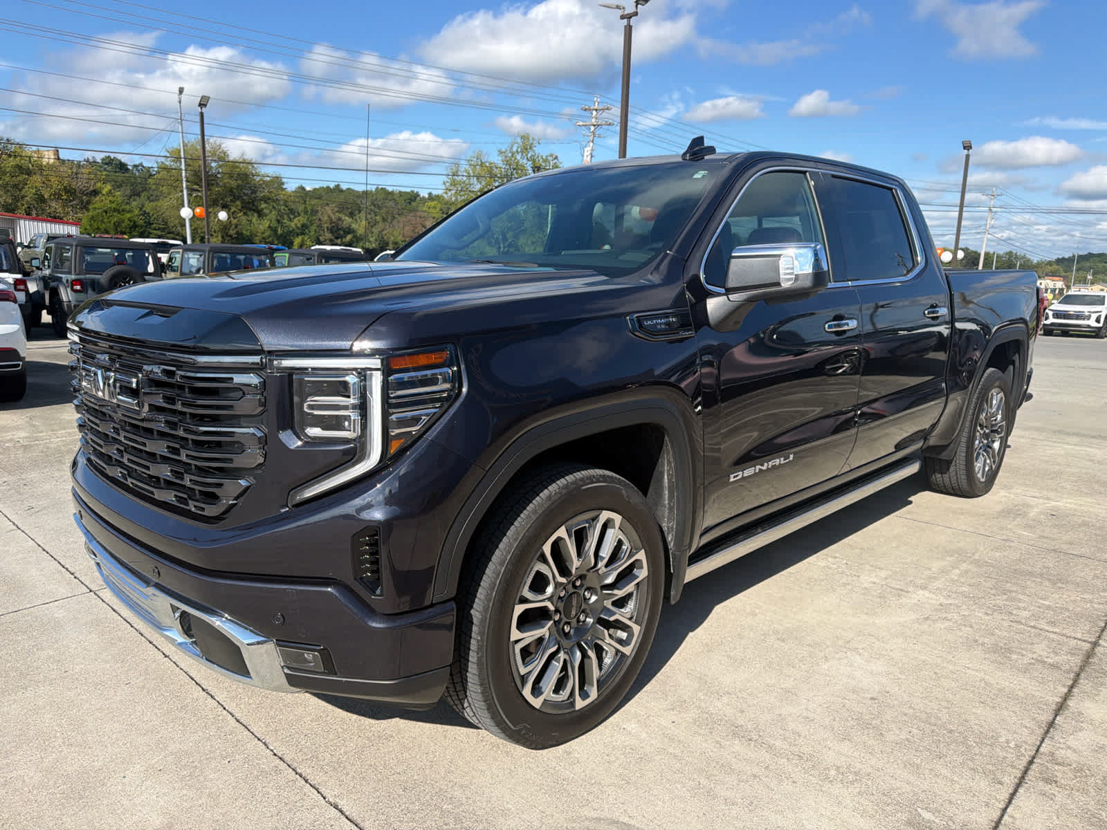 Used 2025 GMC Sierra 1500 Denali Ultimate AWD/4WD image 4