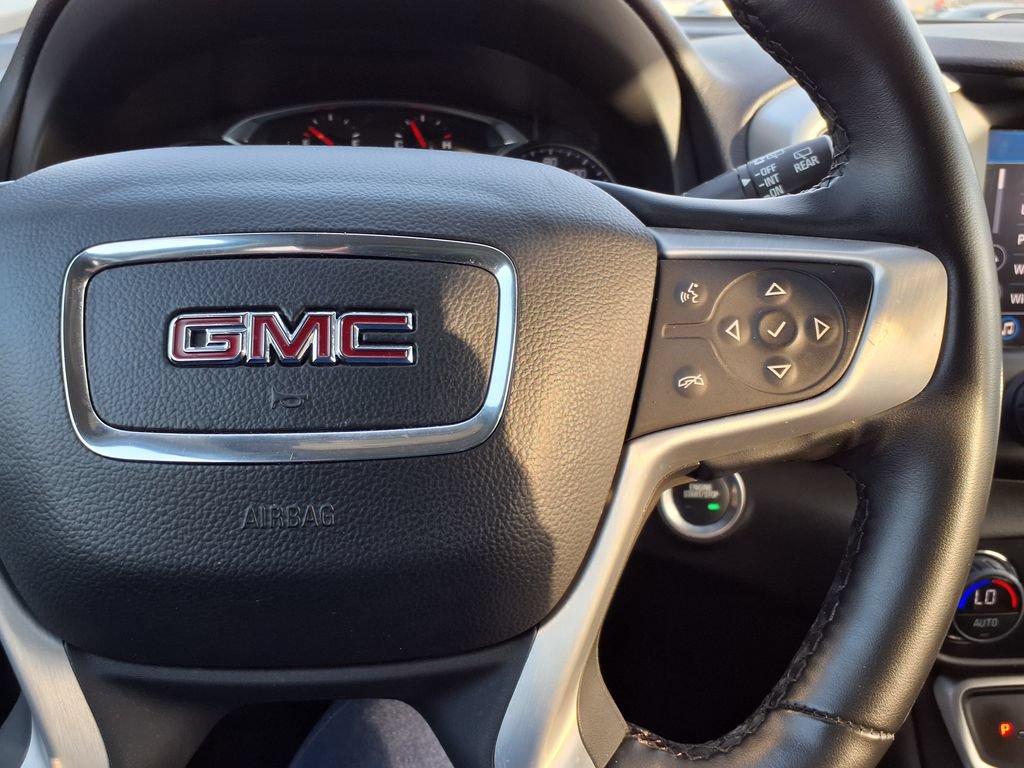 Used 2024 GMC Terrain SLT AWD/4WD image 26