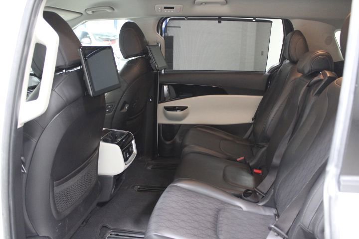 Used 2022 Kia Carnival SX image 21