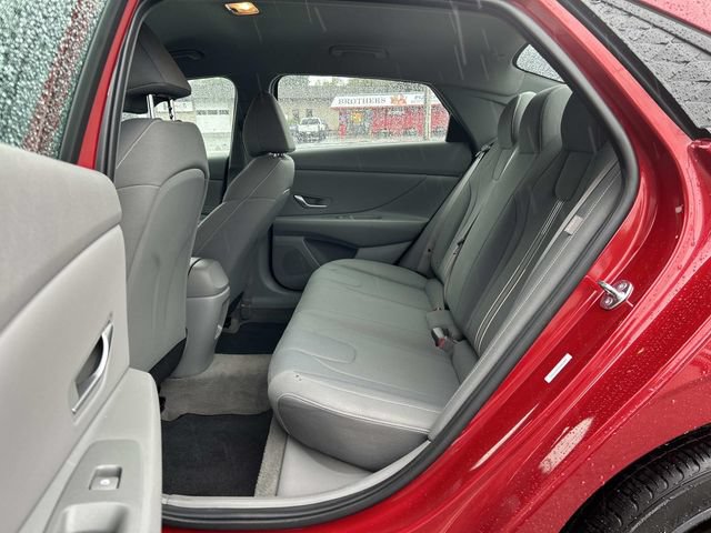 Certified 2025 Hyundai Elantra Sport FWD image 14