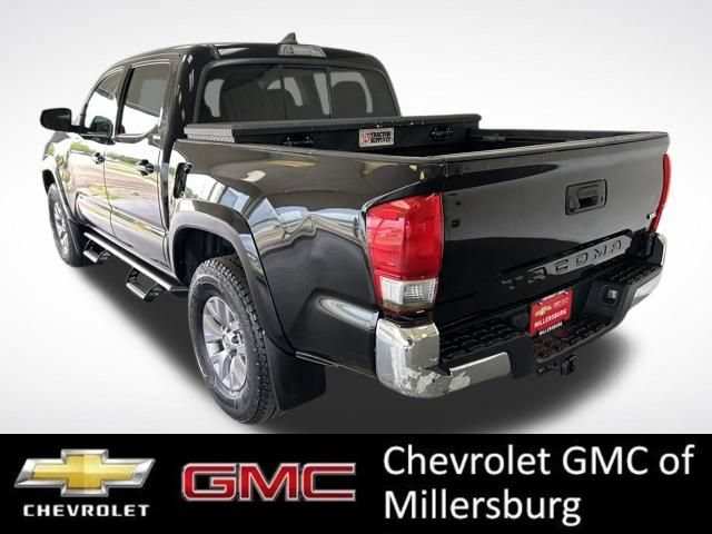 Used 2017 Toyota Tacoma SR5 w/ Tow Package AWD/4WD image 7