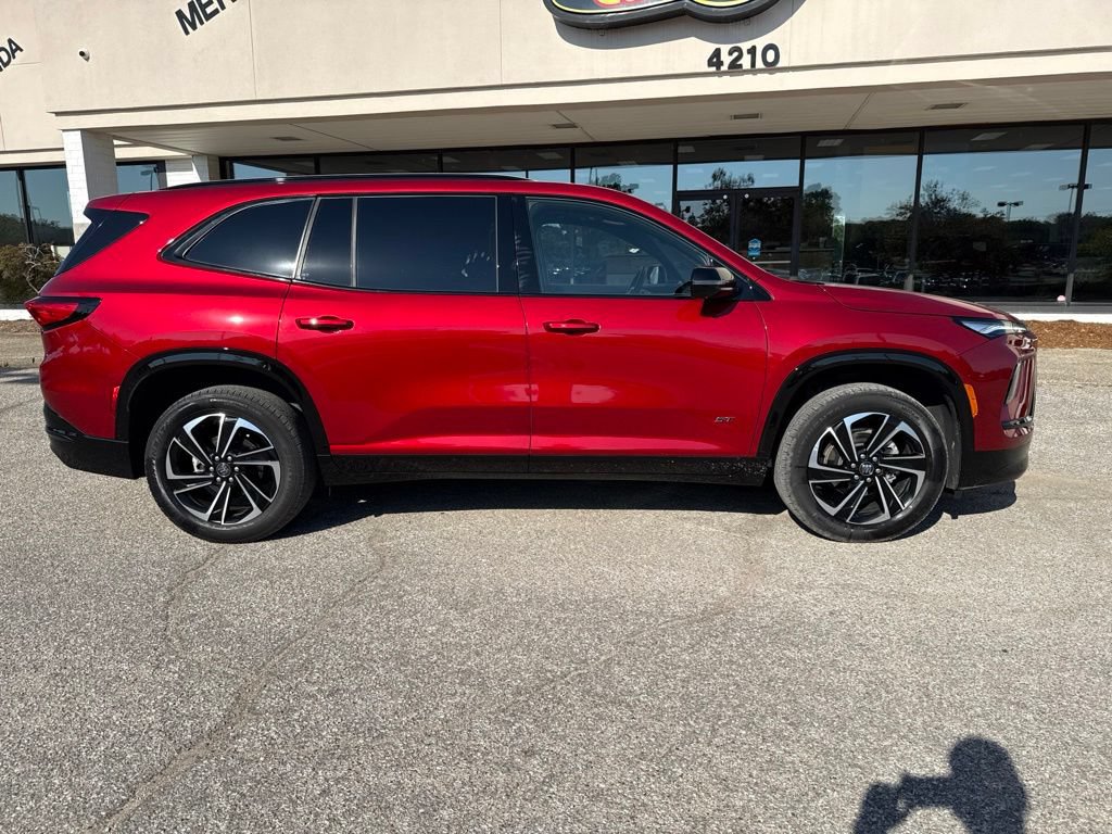 Used 2025 Buick Enclave Sport Touring w/ Power Package FWD image 17