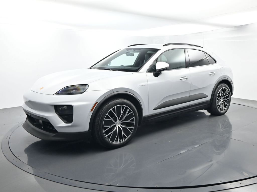 Certified 2025 Porsche Macan Electric image 1