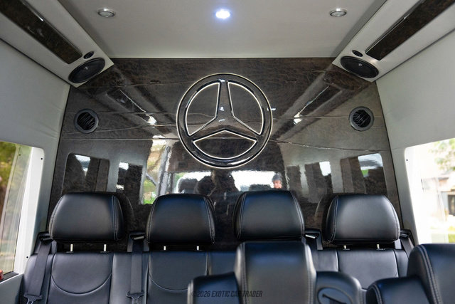 Used 2017 Mercedes-Benz Sprinter 3500 image 55
