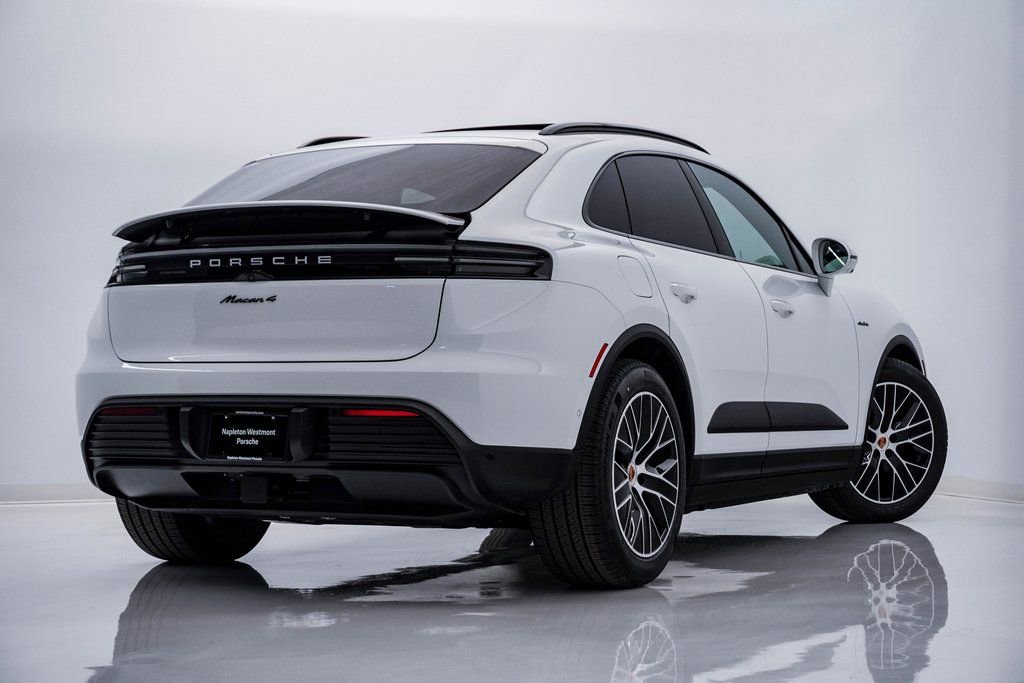 New 2026 Porsche Macan 4 Electric image 11