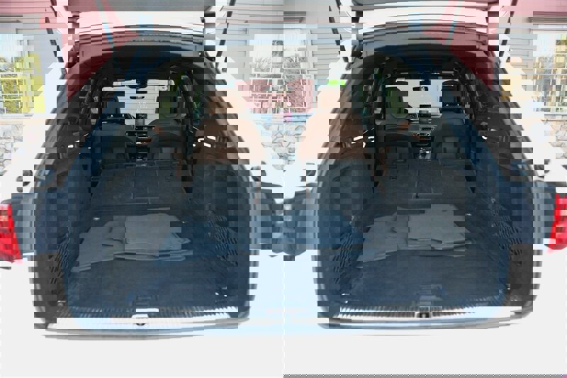 Used 2018 Audi A4 2.0T allroad Premium Plus AWD/4WD image 17