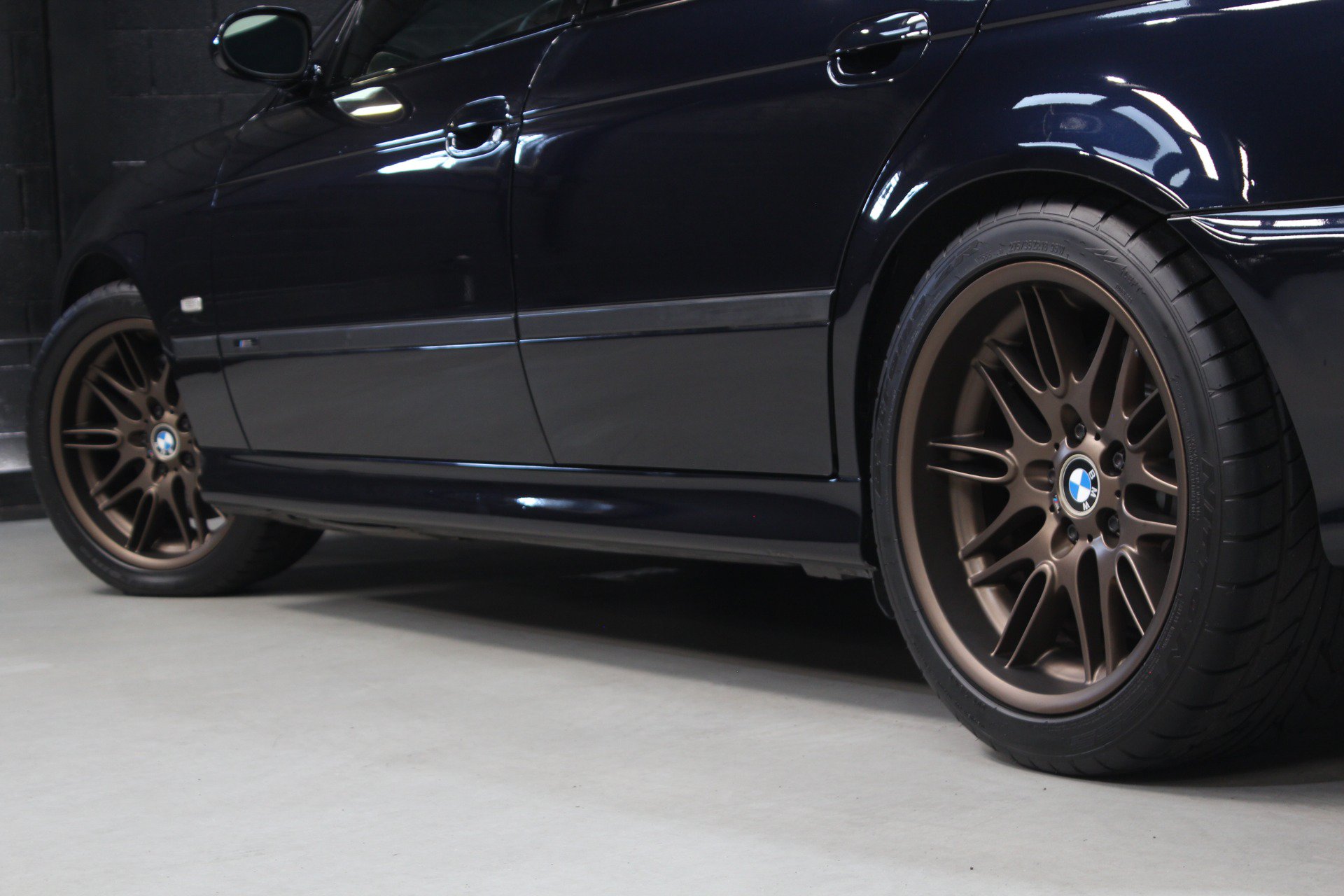 Used 2002 BMW M5 RWD image 23