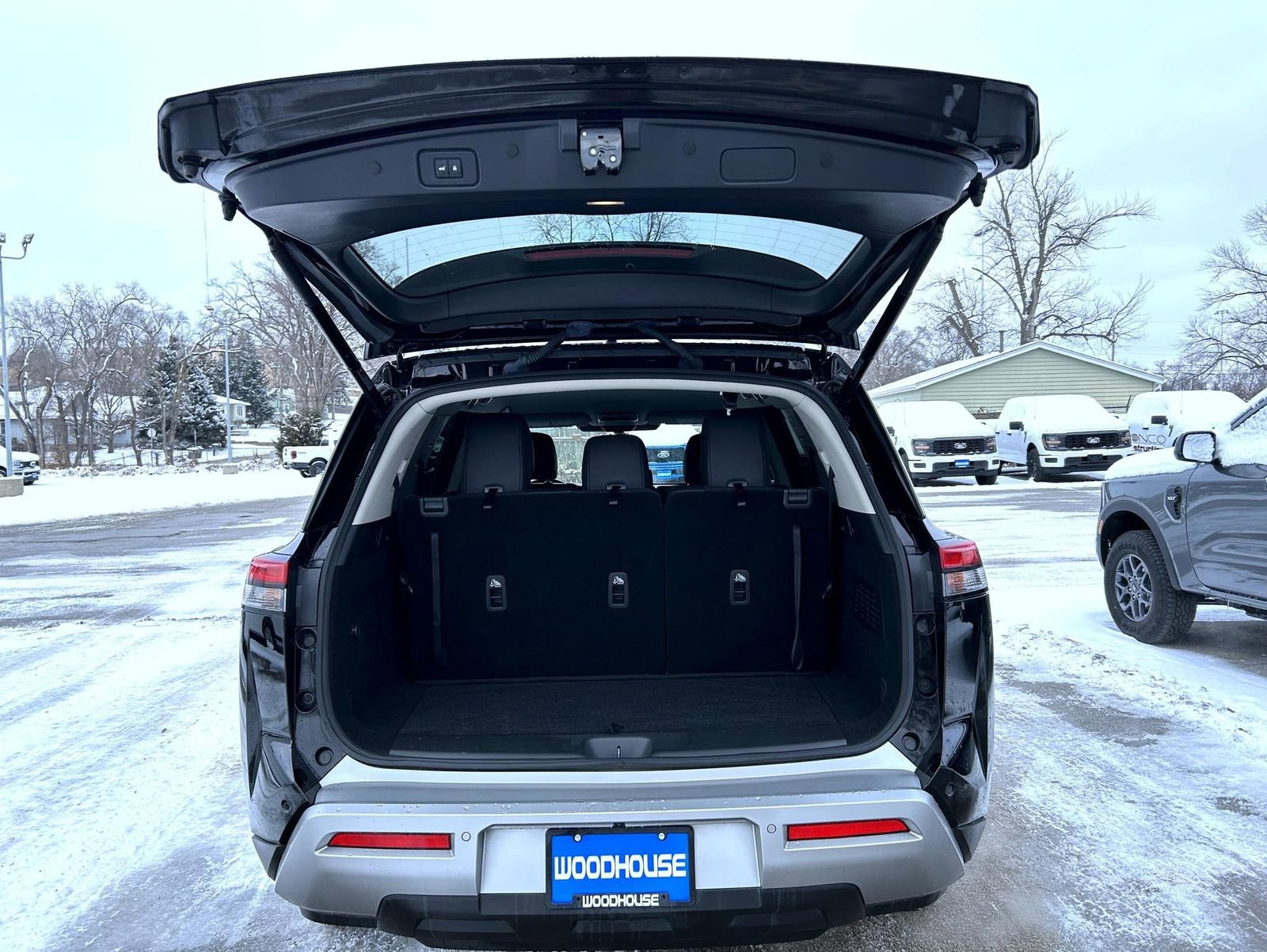 Used 2024 Nissan Pathfinder SL image 22