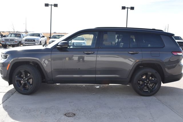 Used 2023 Jeep Grand Cherokee L Laredo image 8