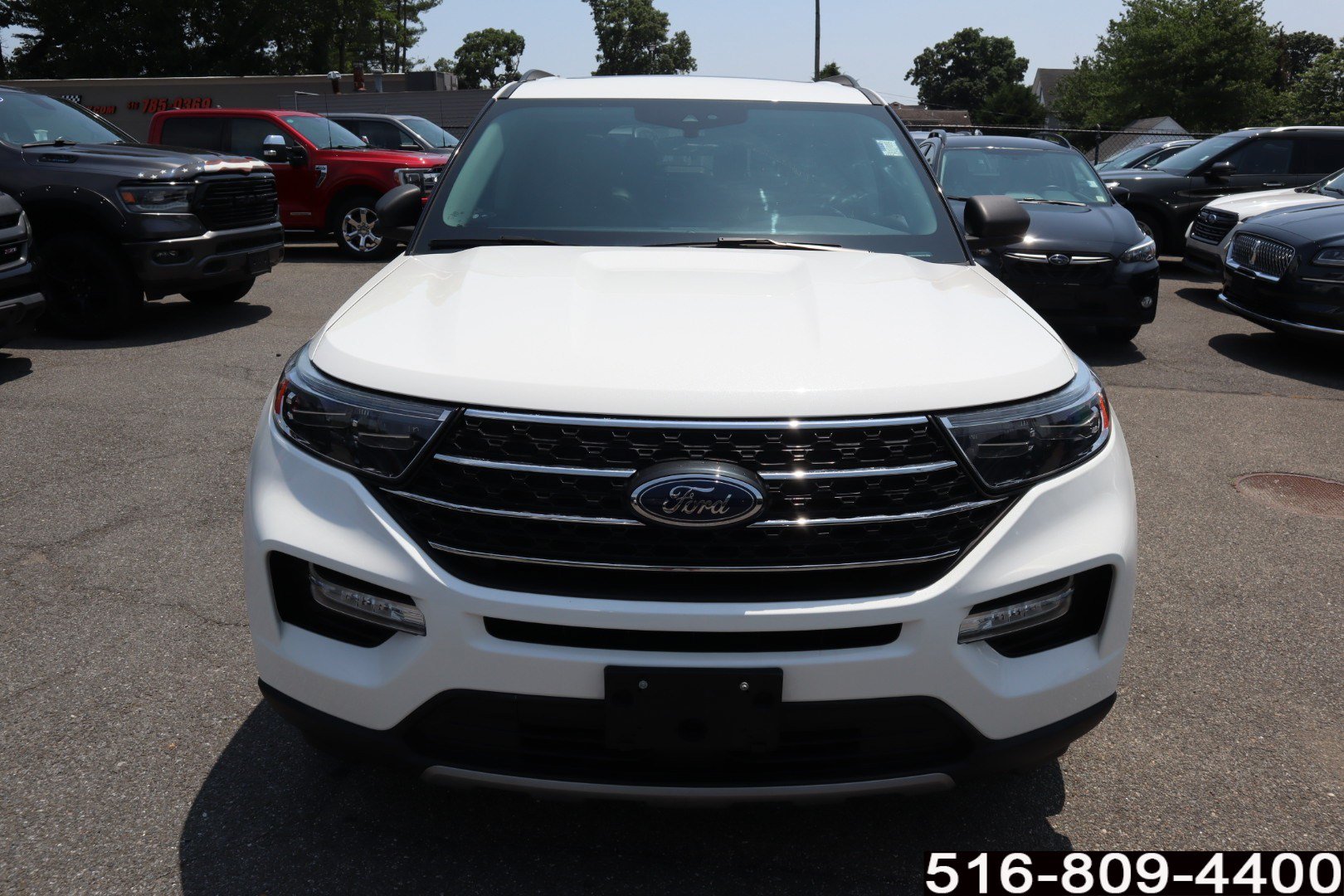 Used 2022 Ford Explorer XLT w/ Equipment Group 202A AWD/4WD image 4