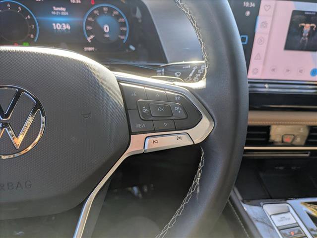 Used 2024 Volkswagen Atlas Cross Sport SE image 14