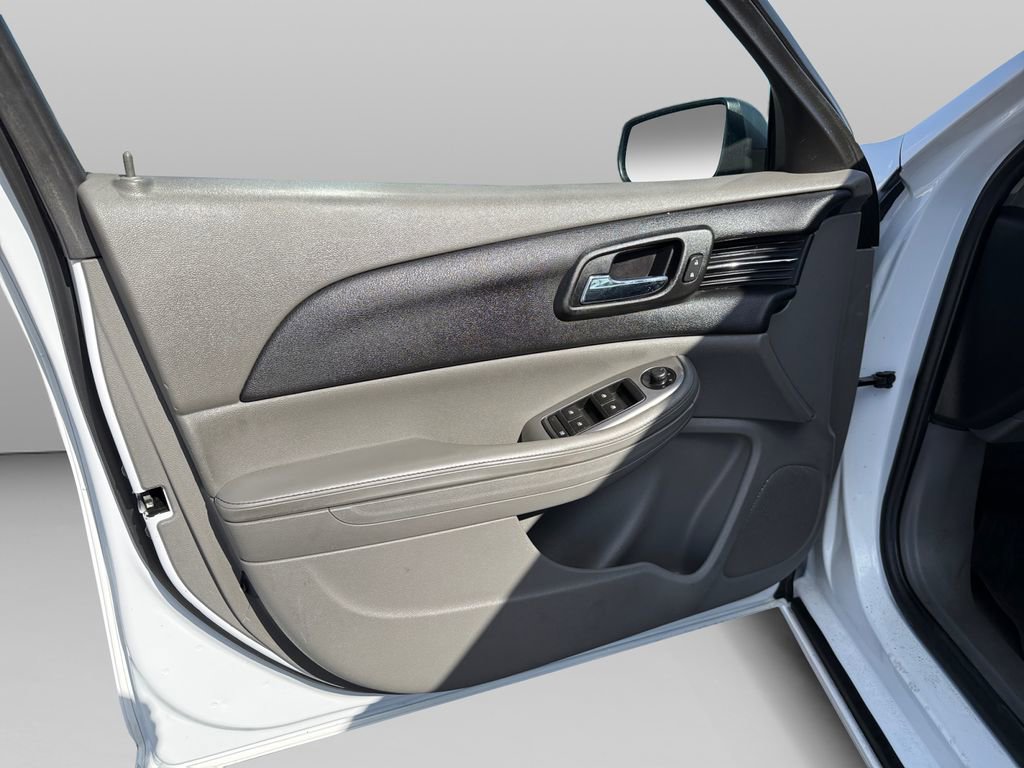 Used 2015 Chevrolet Malibu LS FWD image 16