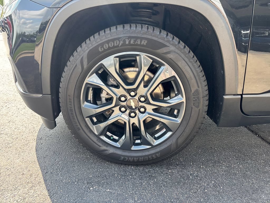 Certified 2021 Chevrolet Traverse RS w/ LPO, Floor Liner Package AWD/4WD image 35