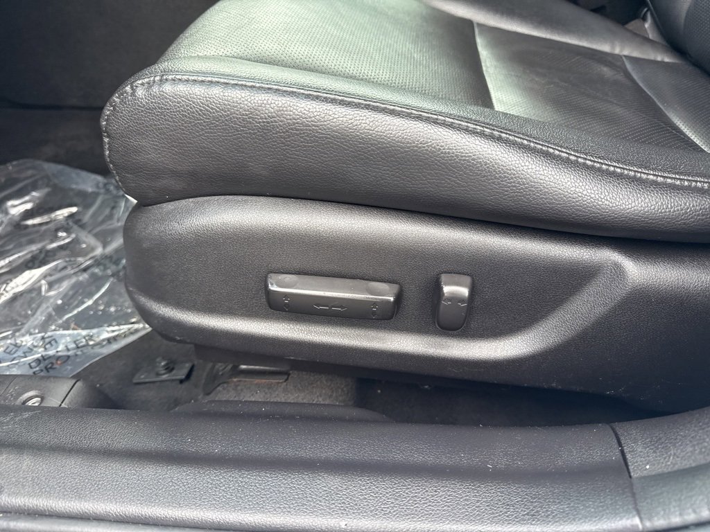 Used 2013 Acura ILX w/ Technology Package image 14