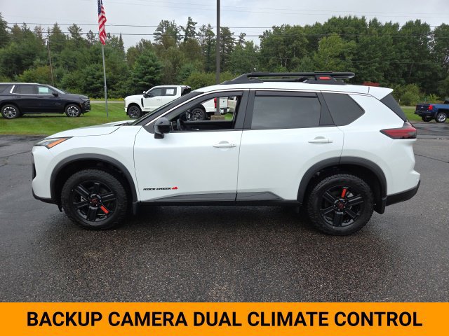 Used 2025 Nissan Rogue SV AWD/4WD image 6