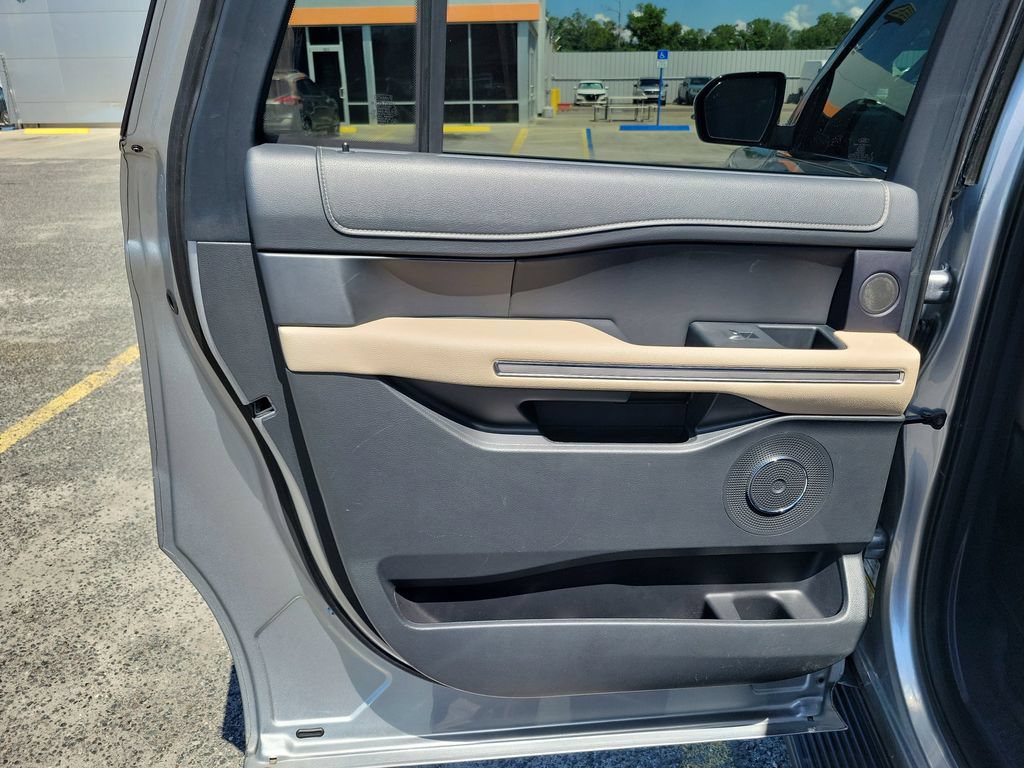 Used 2024 Ford Expedition Max Limited RWD image 18