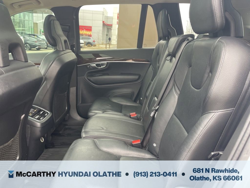 Used 2016 Volvo XC90 T6 Momentum w/ Momentum Plus Package AWD/4WD image 5