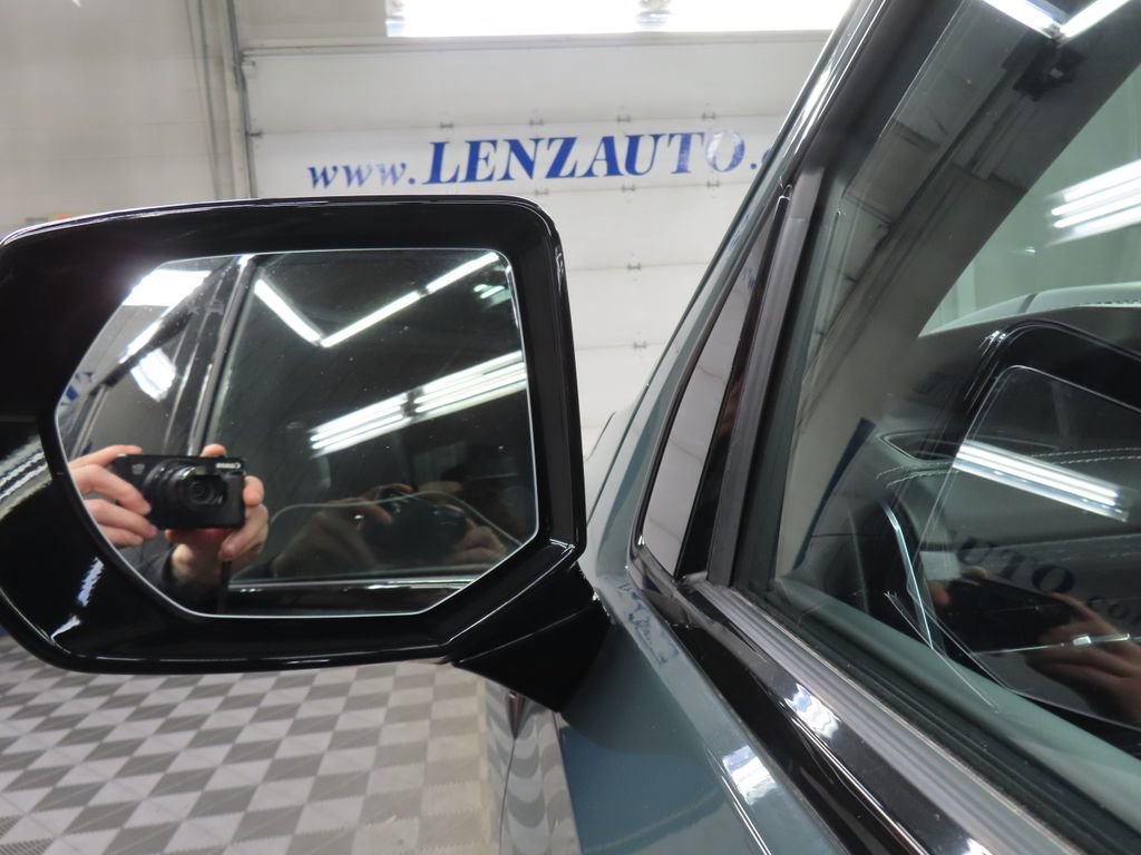 Used 2026 GMC Yukon XL AT4 Ultimate AWD/4WD image 60