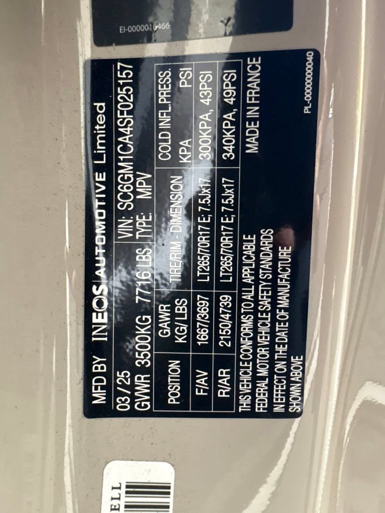 Used 2025 INEOS Grenadier Station Wagon AWD/4WD image 31