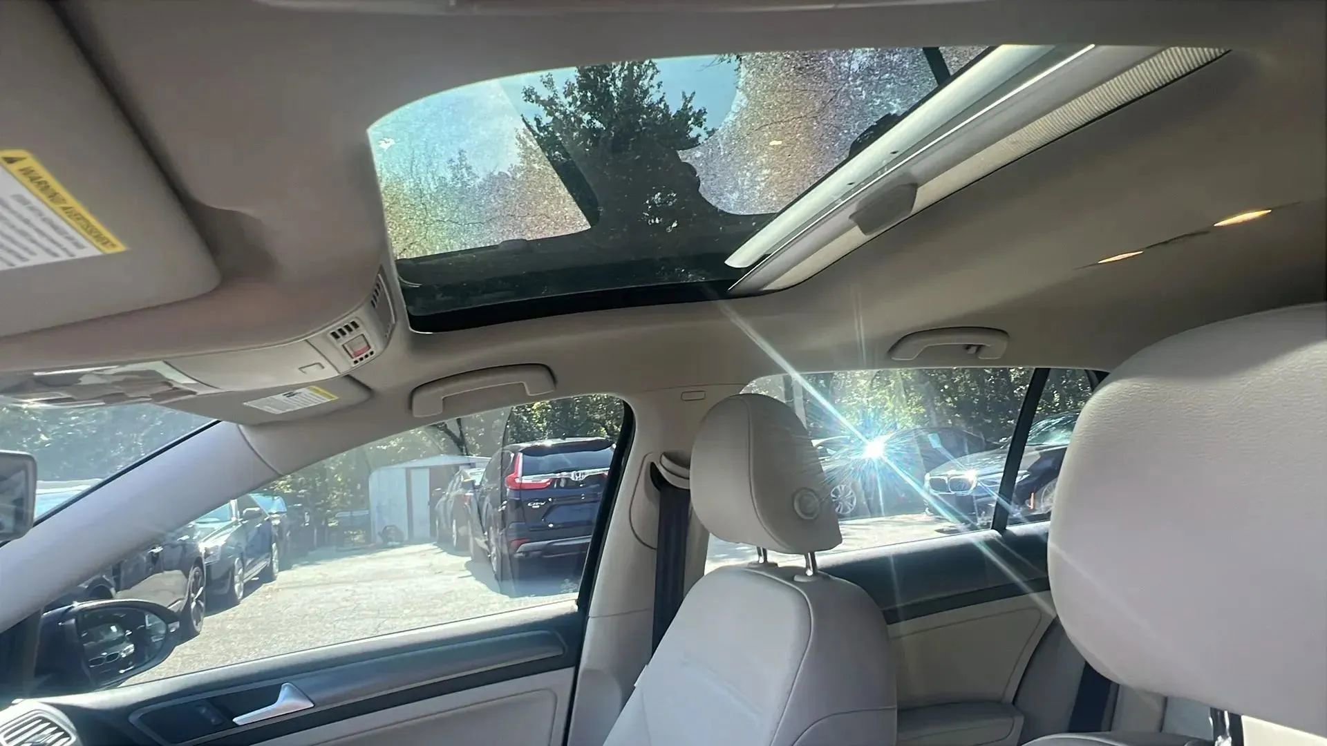 Used 2020 Volkswagen Golf 4-Door image 28