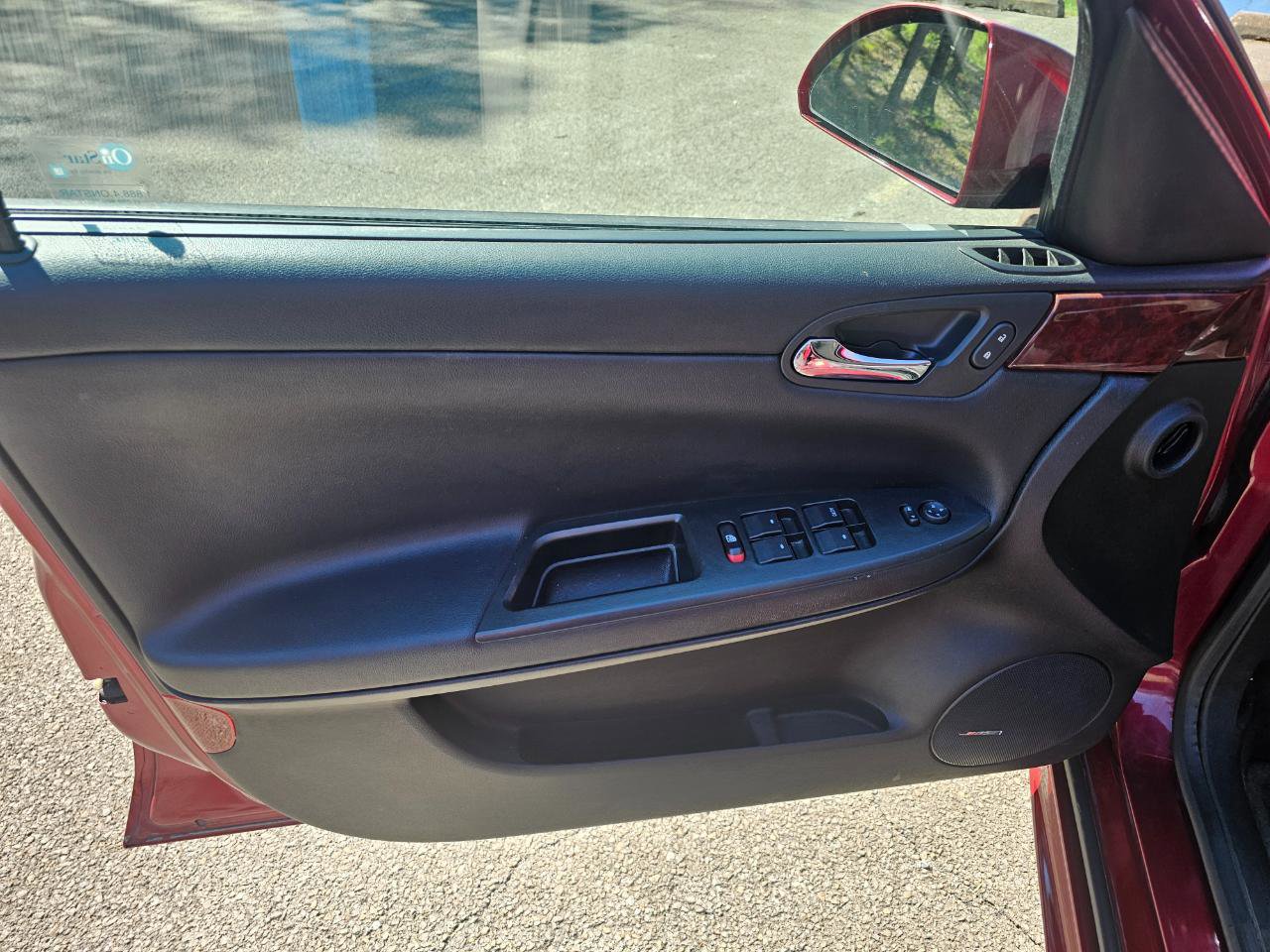 Used 2010 Chevrolet Impala LT w/ Luxury Edition Package FWD image 22